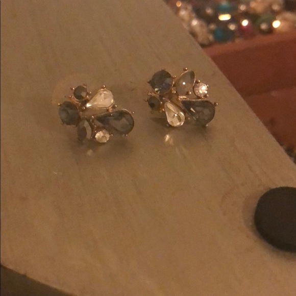 Cluster studs - Picture 2 of 8